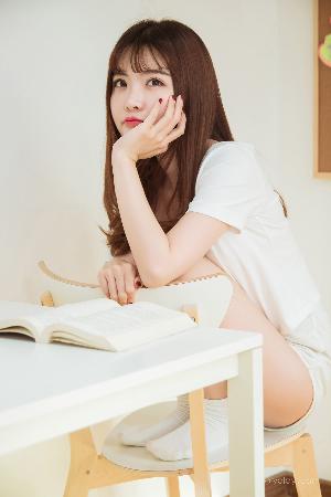 20岁大学生免费观看电视剧